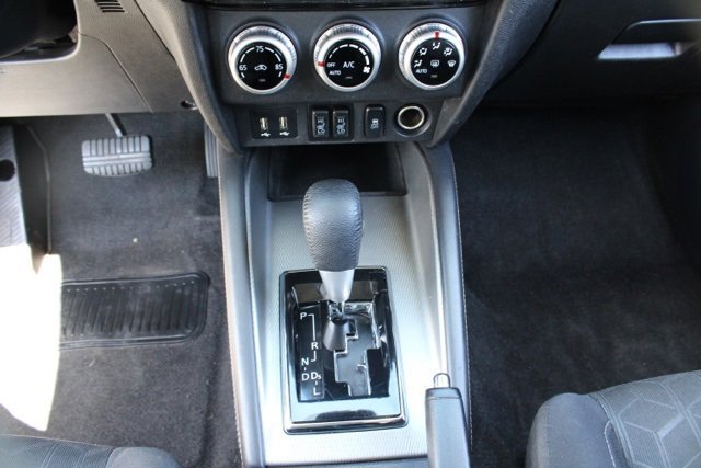 Vehicle image 20 of 40