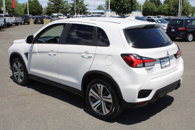 Vehicle image 5 of 40