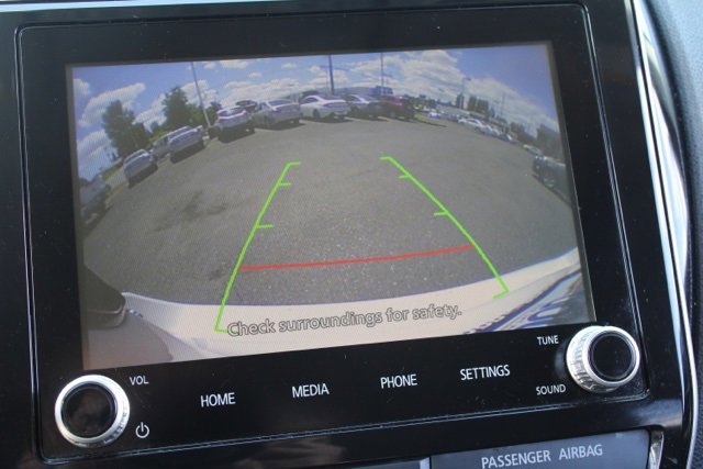 Vehicle image 23 of 40