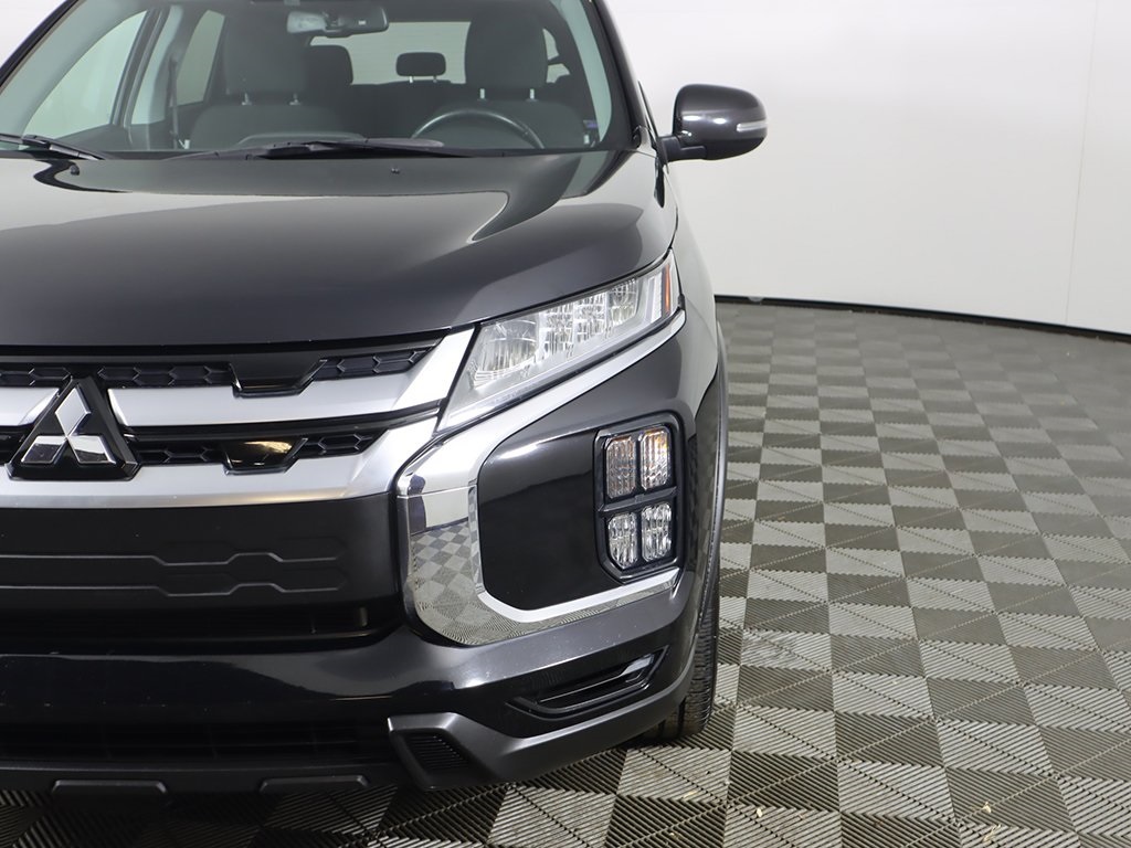 Vehicle image 3 of 39