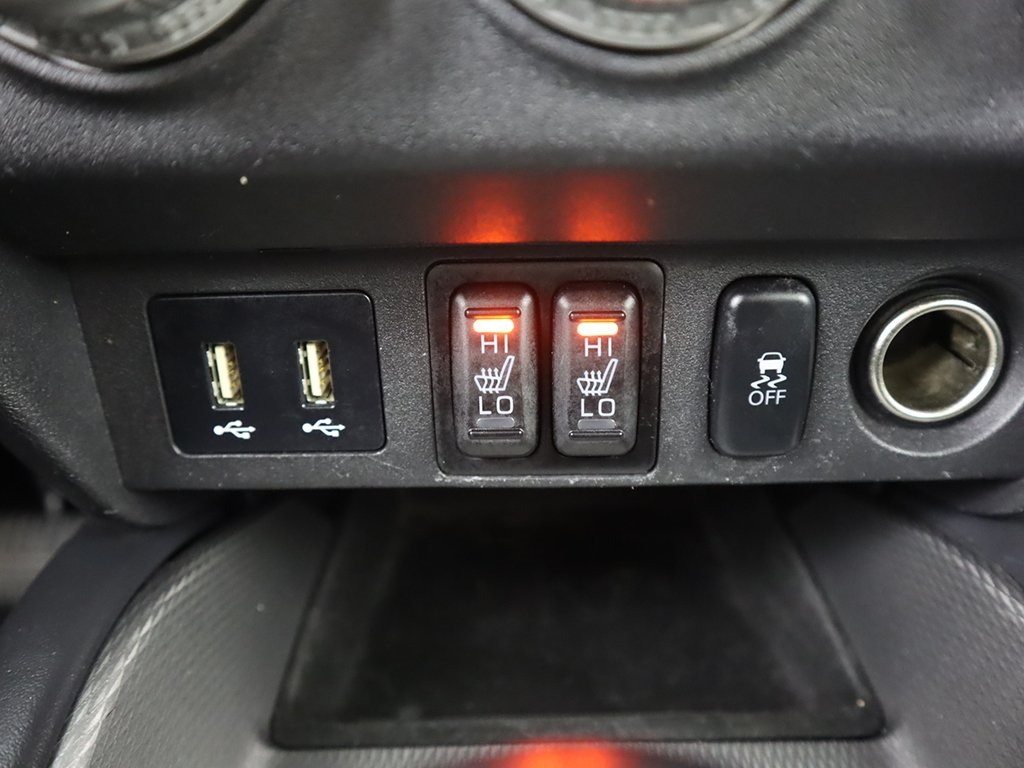 Vehicle image 37 of 39