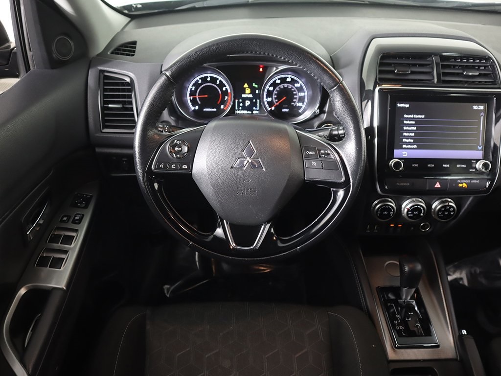 Vehicle image 31 of 39