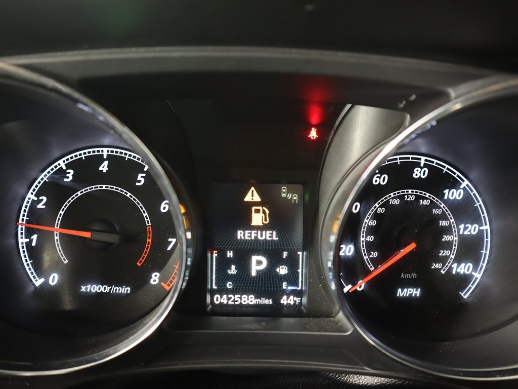 Vehicle image 34 of 39