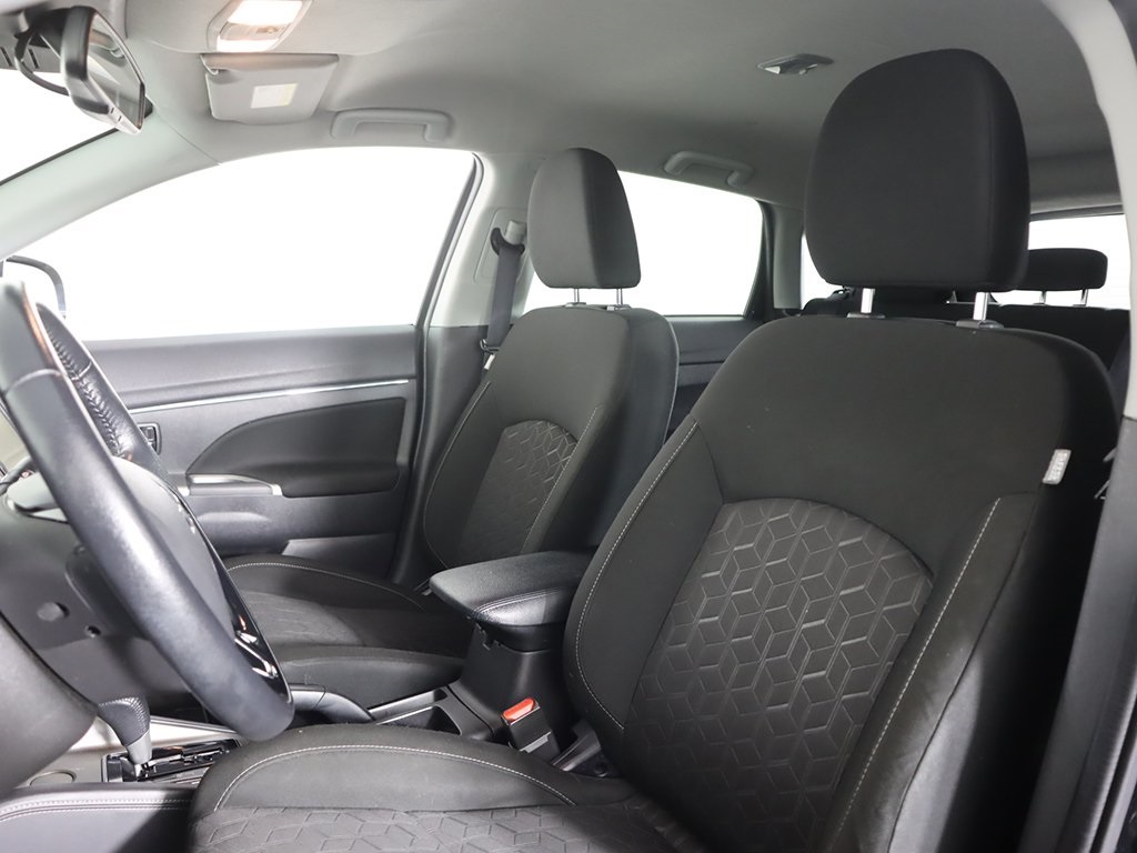 Vehicle image 27 of 39