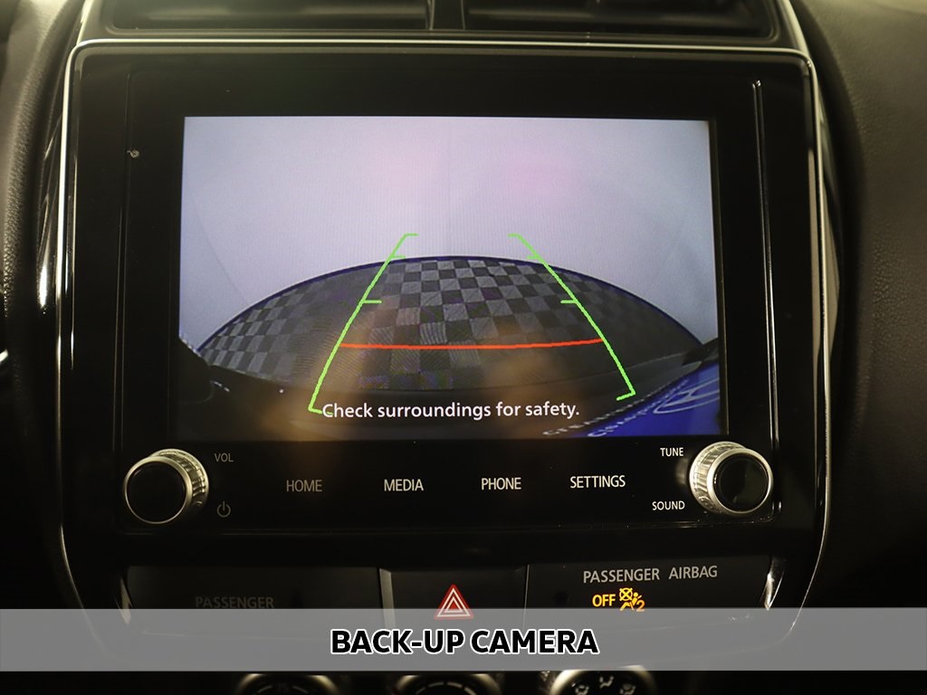 Vehicle image 14 of 39
