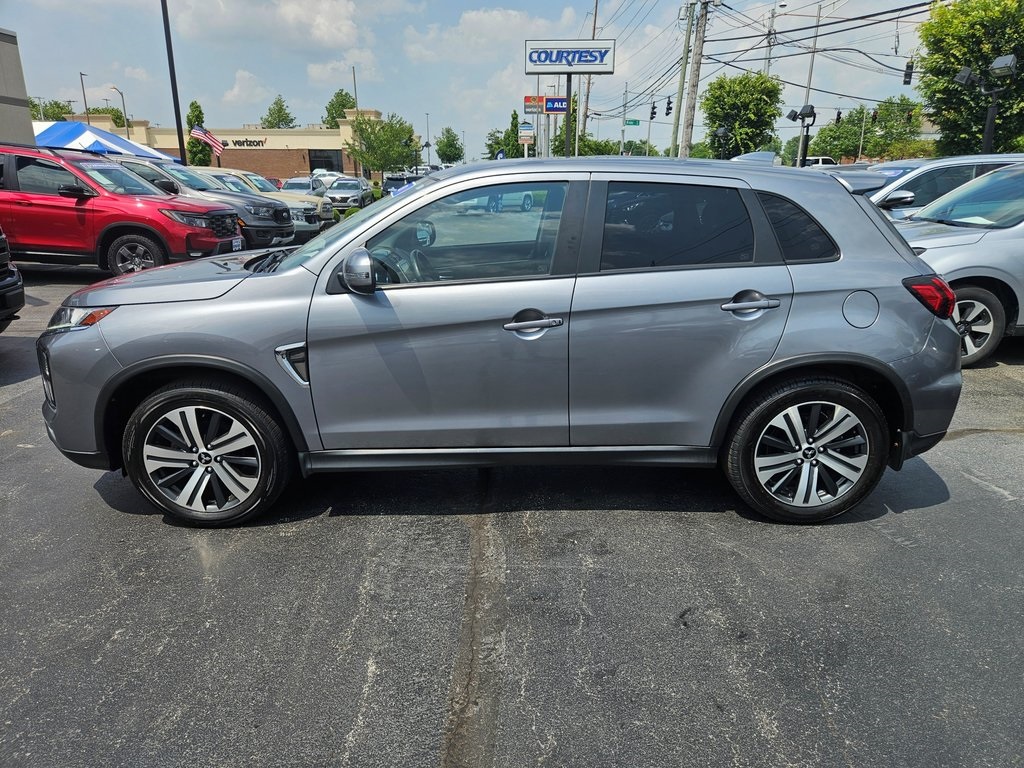 Vehicle image 9 of 38