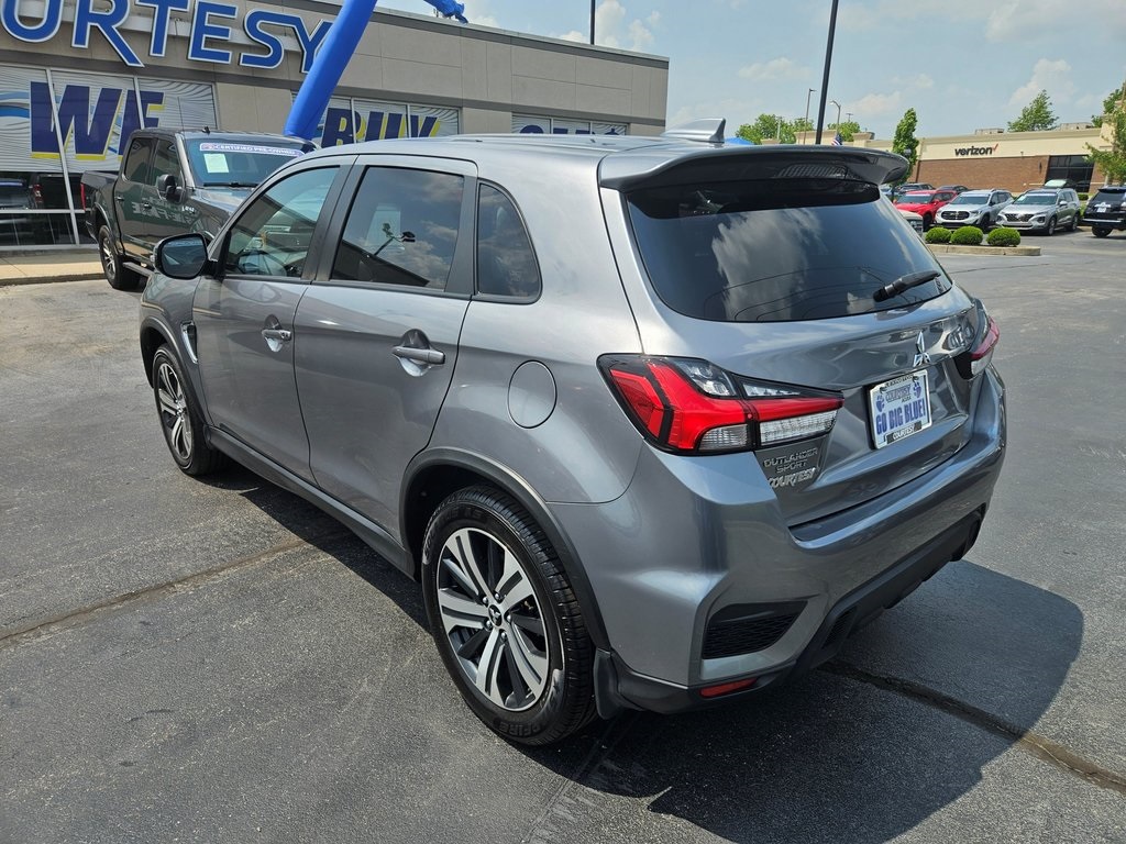 Vehicle image 7 of 38