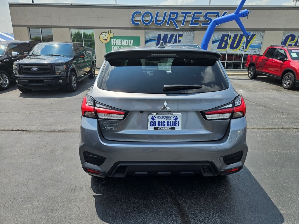 Vehicle image 6 of 38