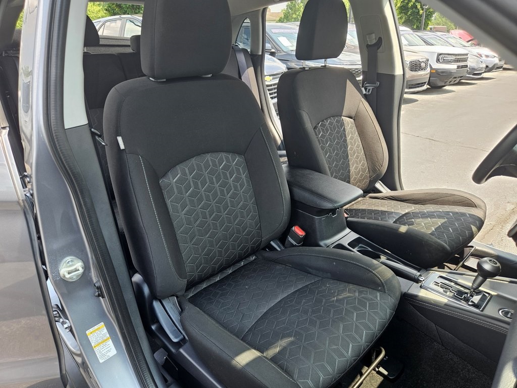 Vehicle image 11 of 38