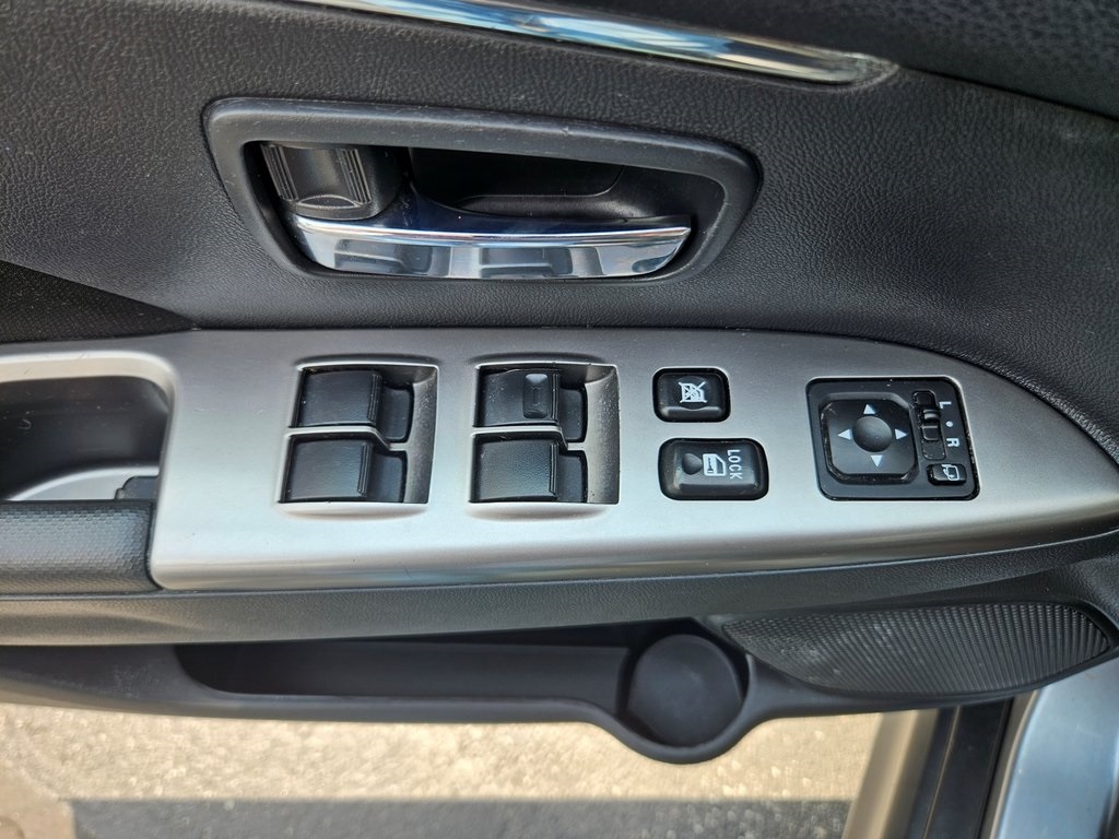 Vehicle image 17 of 38