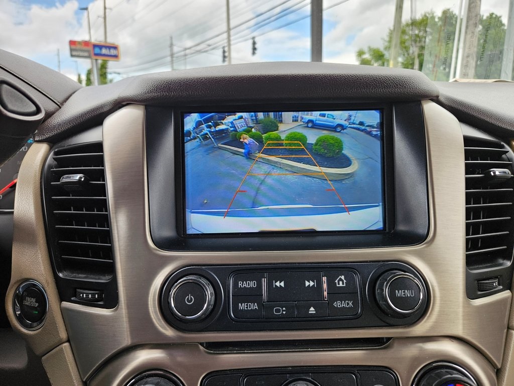 Vehicle image 32 of 38