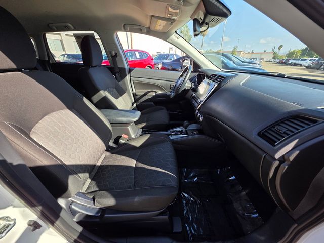 Vehicle image 10 of 37