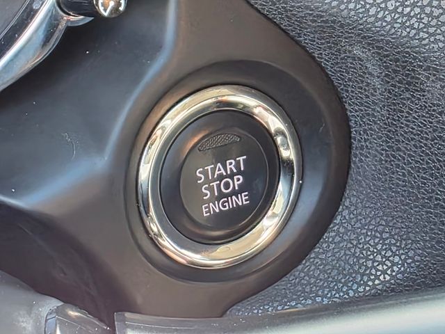 Vehicle image 35 of 37