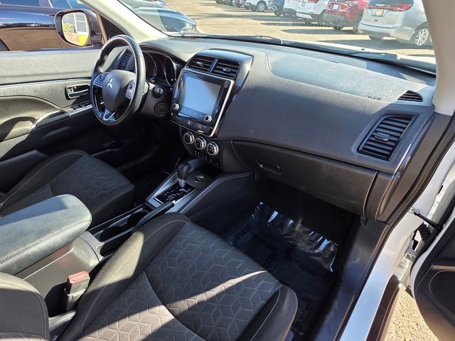 Vehicle image 9 of 37