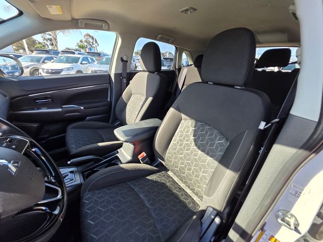 Vehicle image 15 of 37