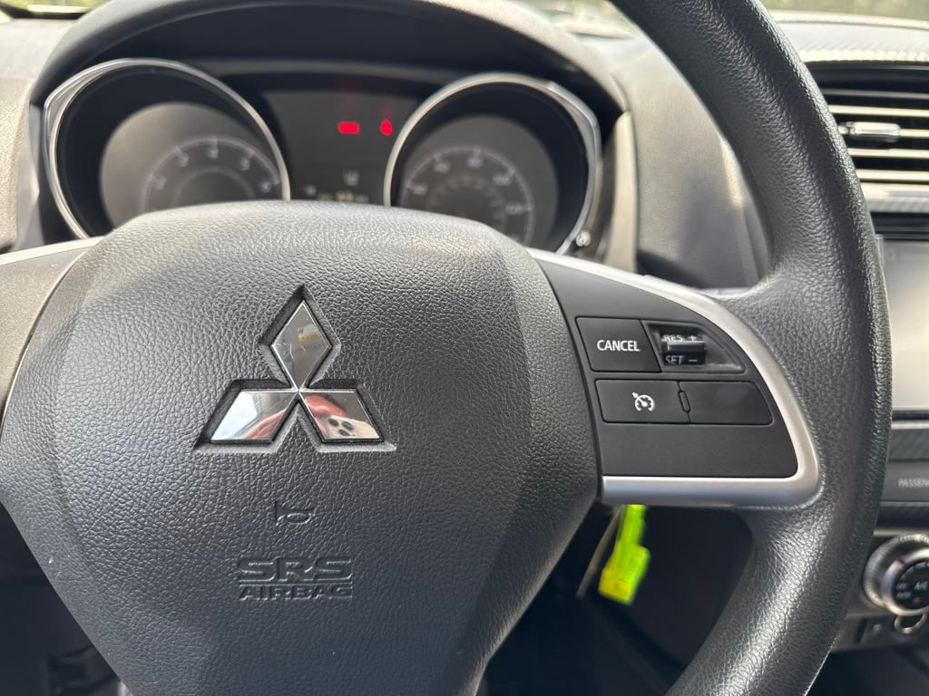 Vehicle image 24 of 41