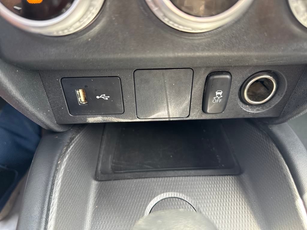Vehicle image 22 of 41