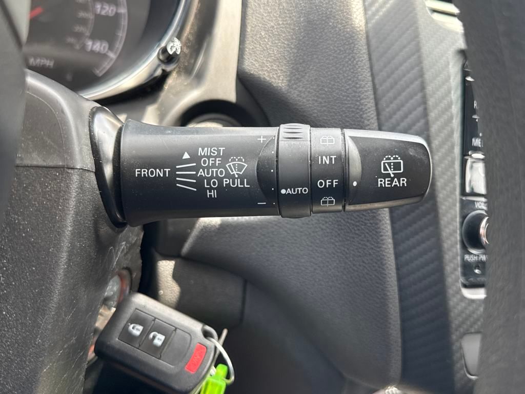 Vehicle image 27 of 41