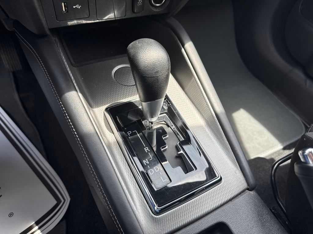 Vehicle image 23 of 41