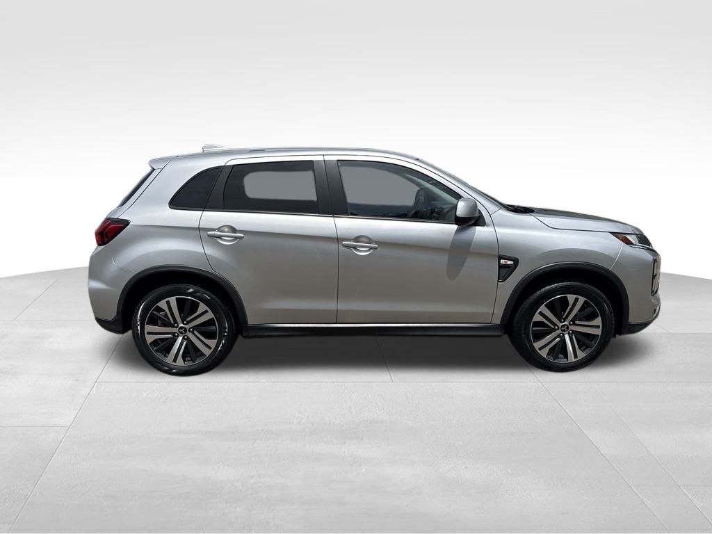 Vehicle image 6 of 41