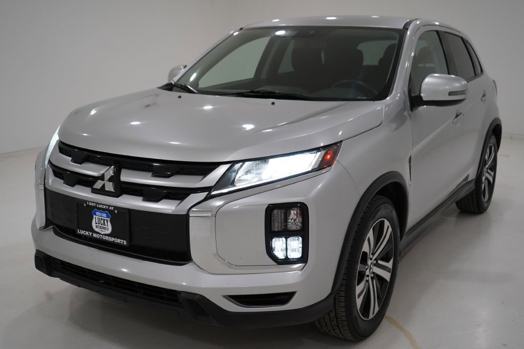 Vehicle image 2 of 40