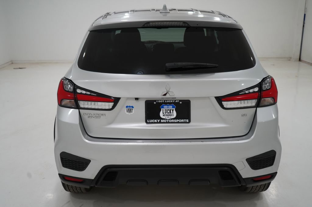 Vehicle image 11 of 40