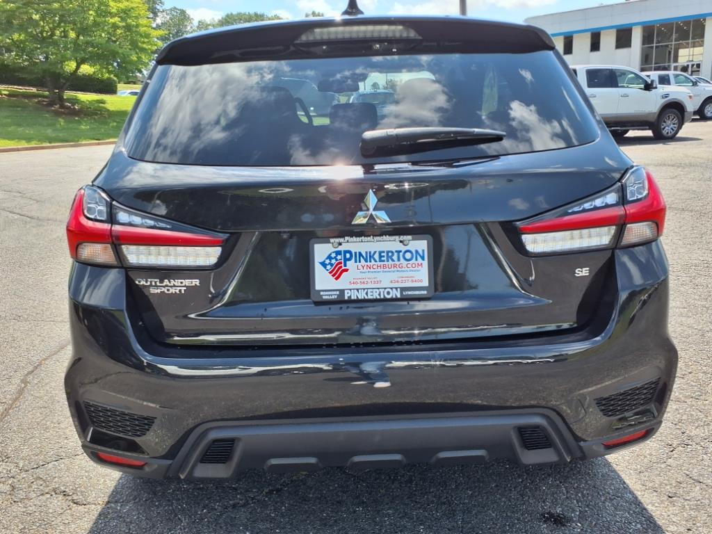 Vehicle image 7 of 29