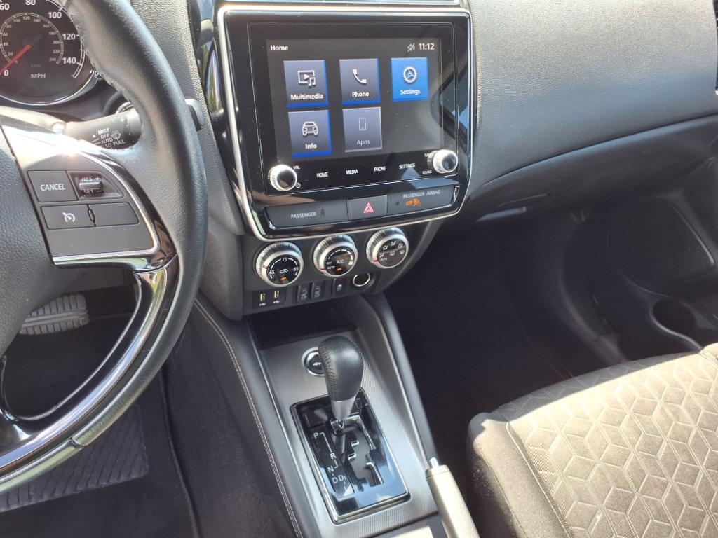 Vehicle image 26 of 29