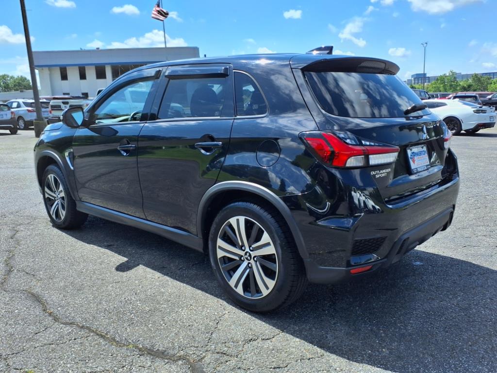 Vehicle image 5 of 29