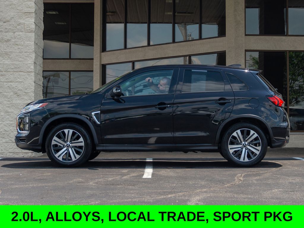 Vehicle image 9 of 30