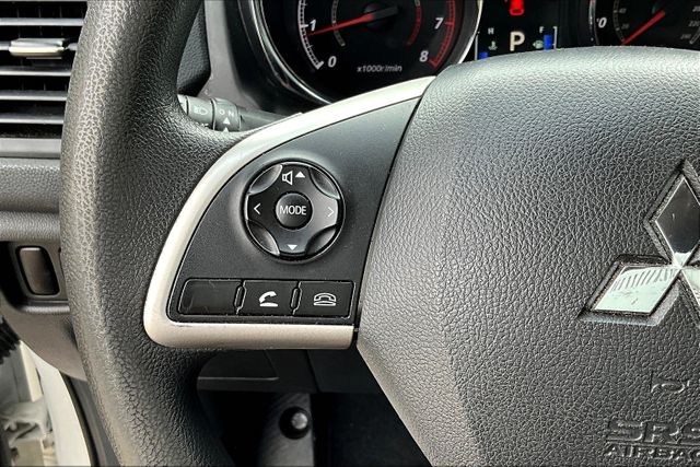 Vehicle image 15 of 31