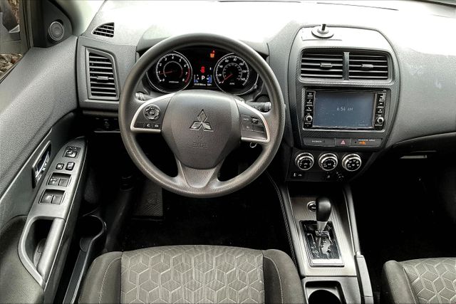 Vehicle image 5 of 31