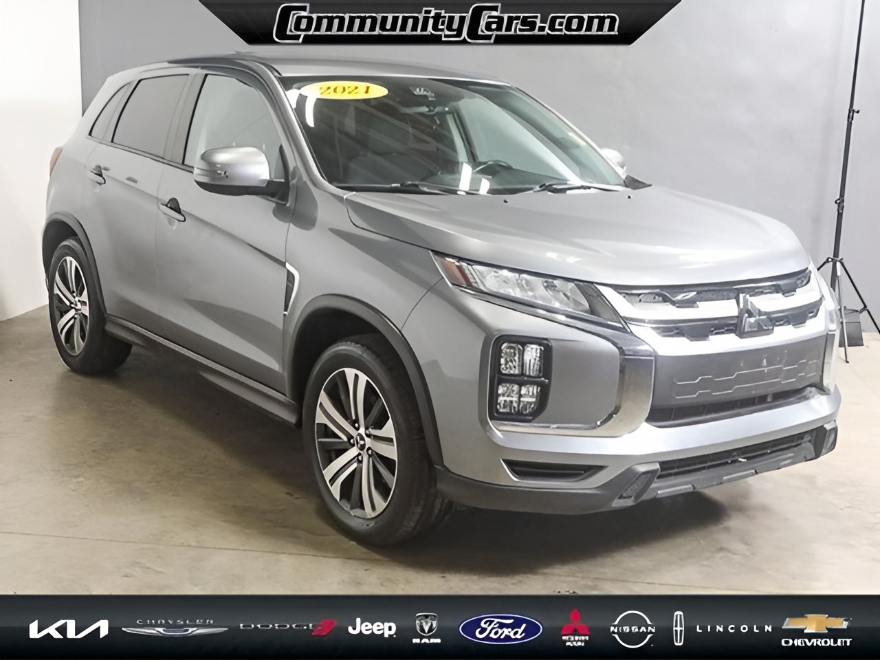 Vehicle image 27 of 30