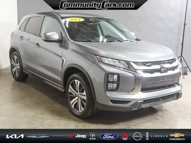 Vehicle image 4 of 30