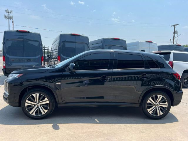 Vehicle image 9 of 36