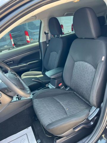 Vehicle image 16 of 36