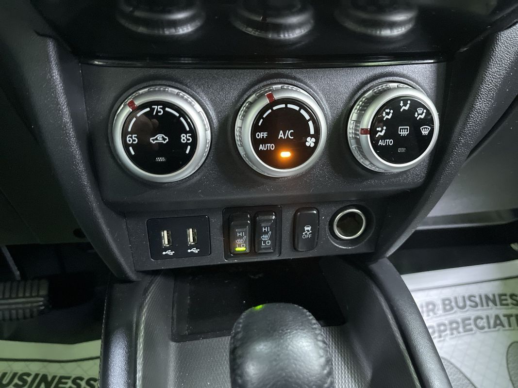 Vehicle image 21 of 27