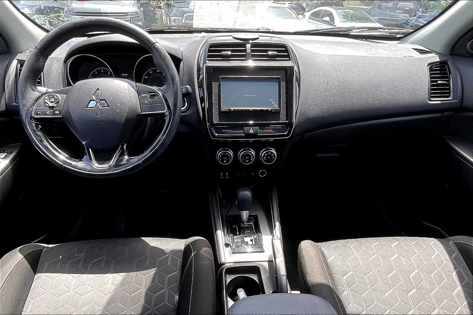 Vehicle image 14 of 29