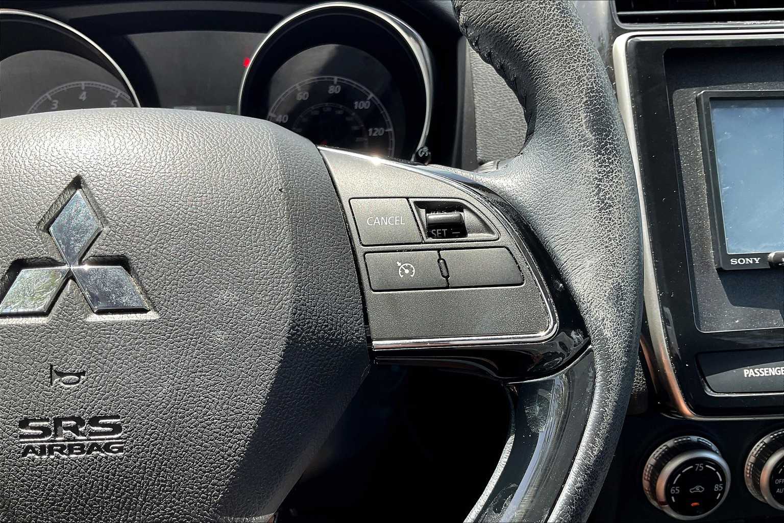 Vehicle image 18 of 29