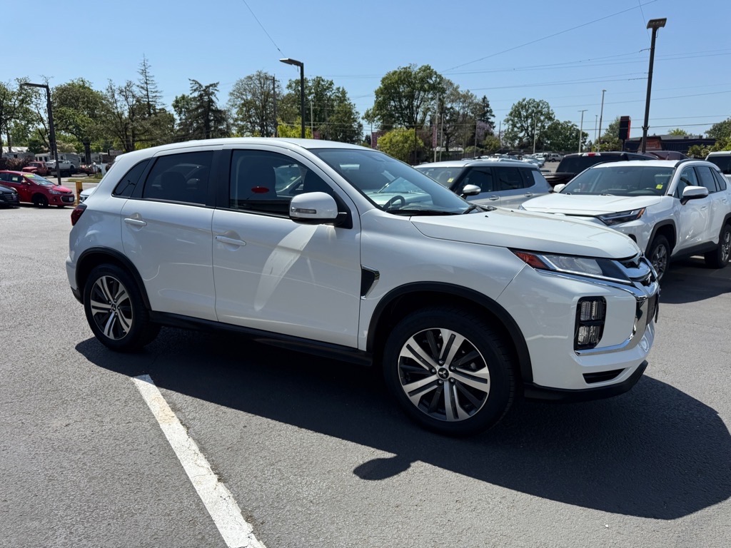 Vehicle image 5 of 32