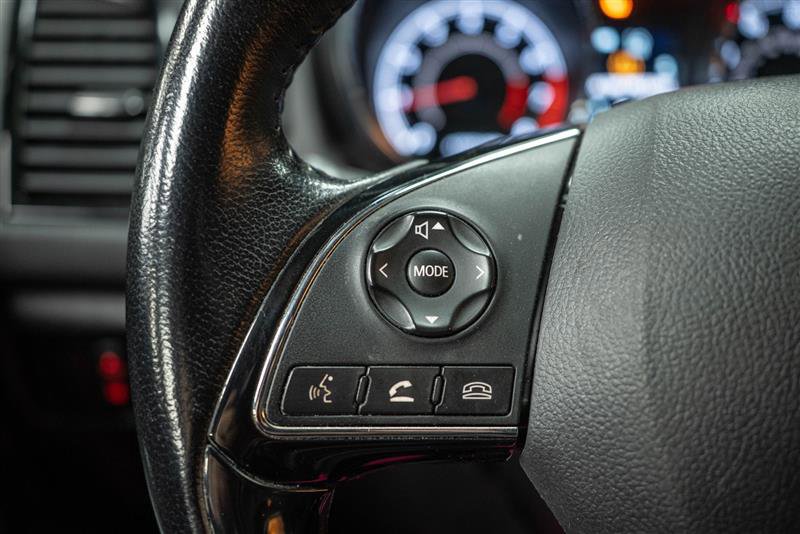 Vehicle image 25 of 29
