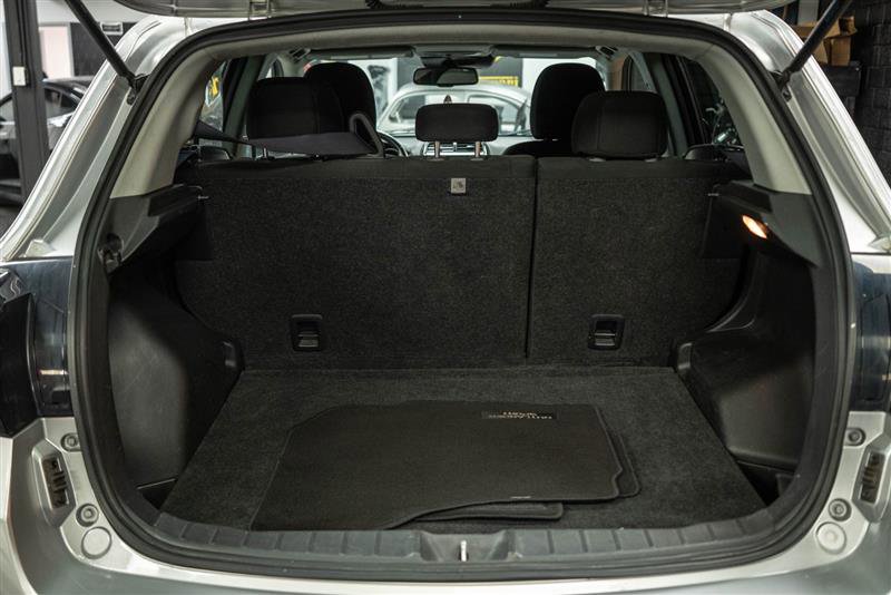 Vehicle image 7 of 29