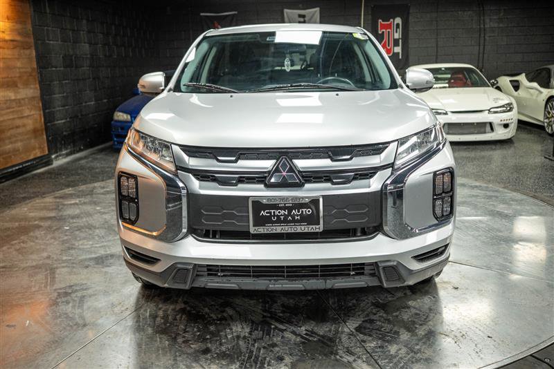 Vehicle image 2 of 29
