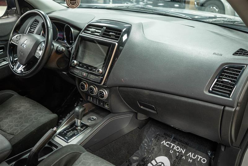Vehicle image 13 of 29