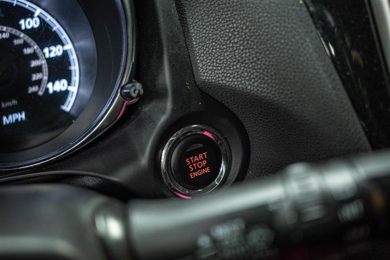 Vehicle image 23 of 29