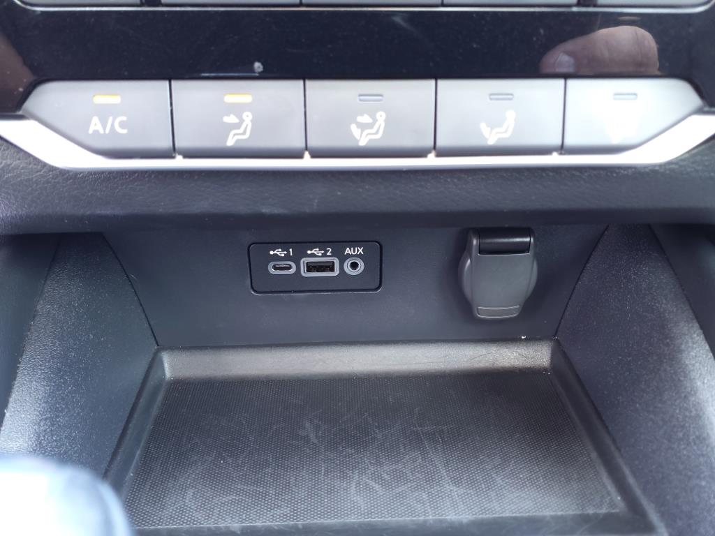 Vehicle image 19 of 20