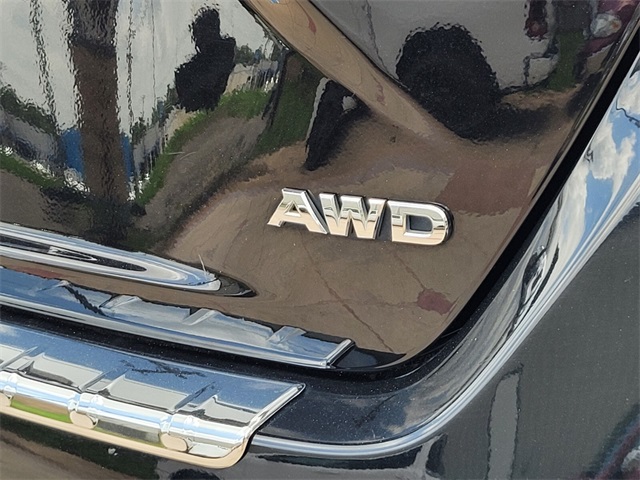 Vehicle image 9 of 48