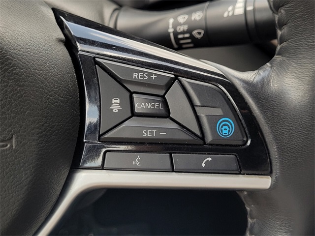 Vehicle image 14 of 48