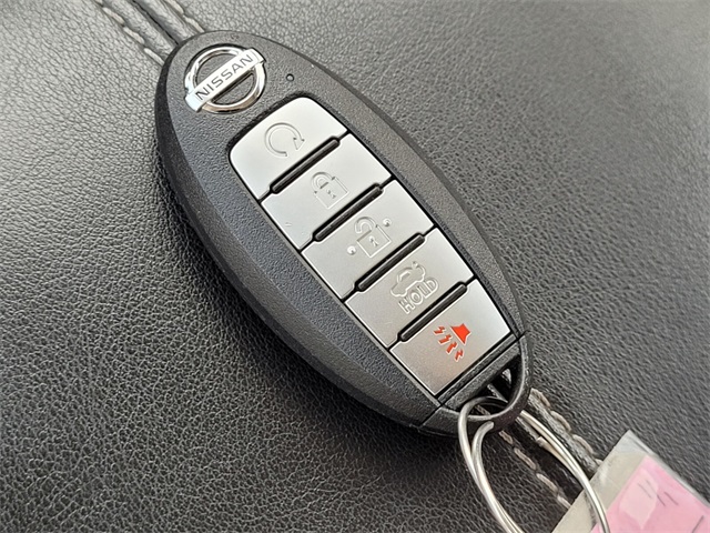Vehicle image 42 of 48