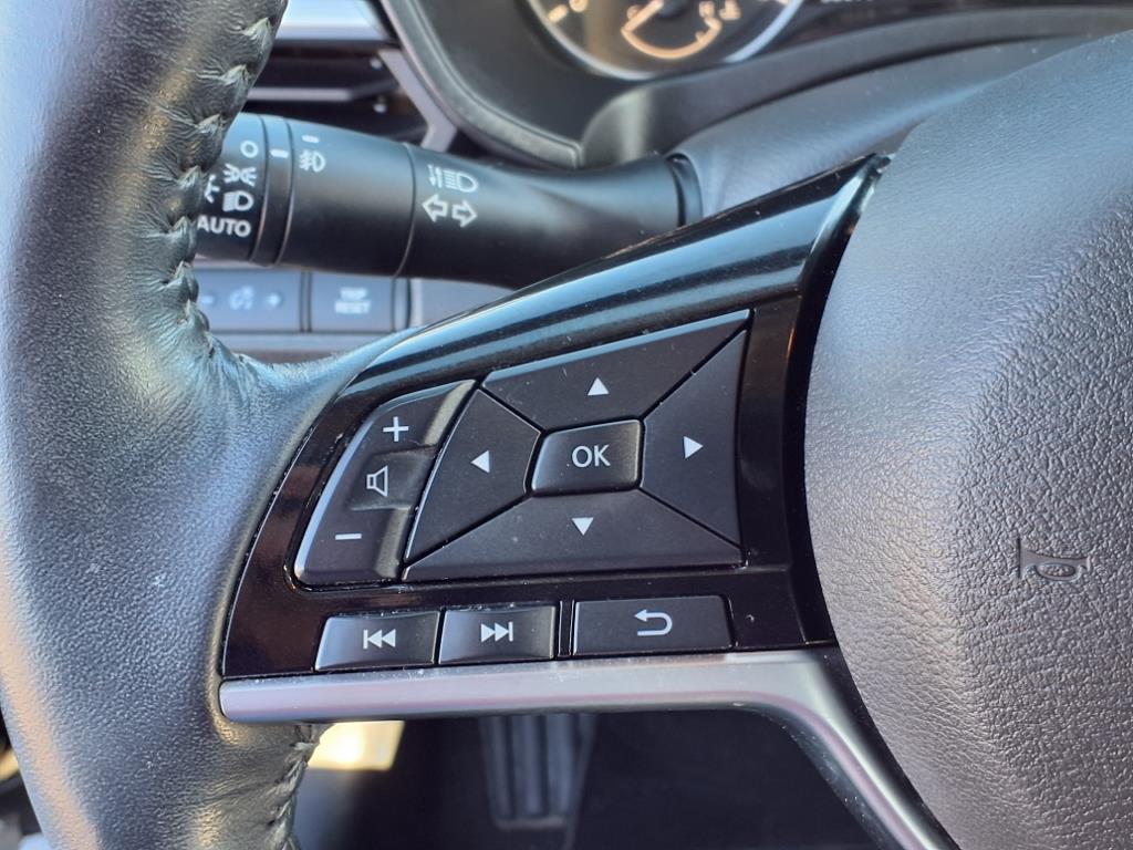 Vehicle image 19 of 20